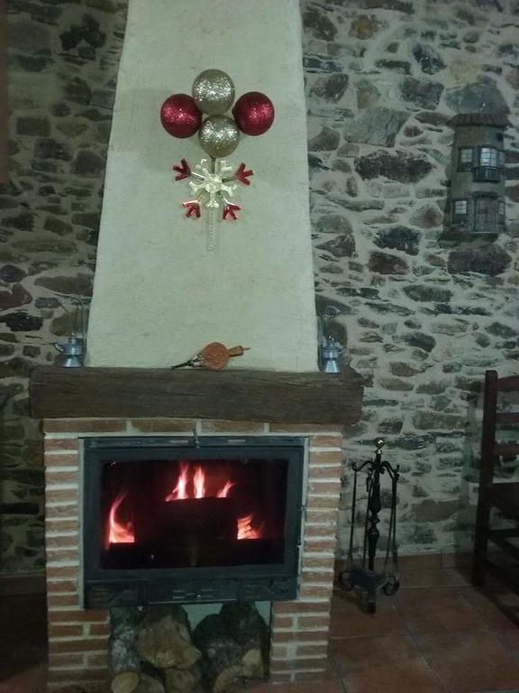 Casa Abuela ★★★ Guest House Grisuela Exterior photo