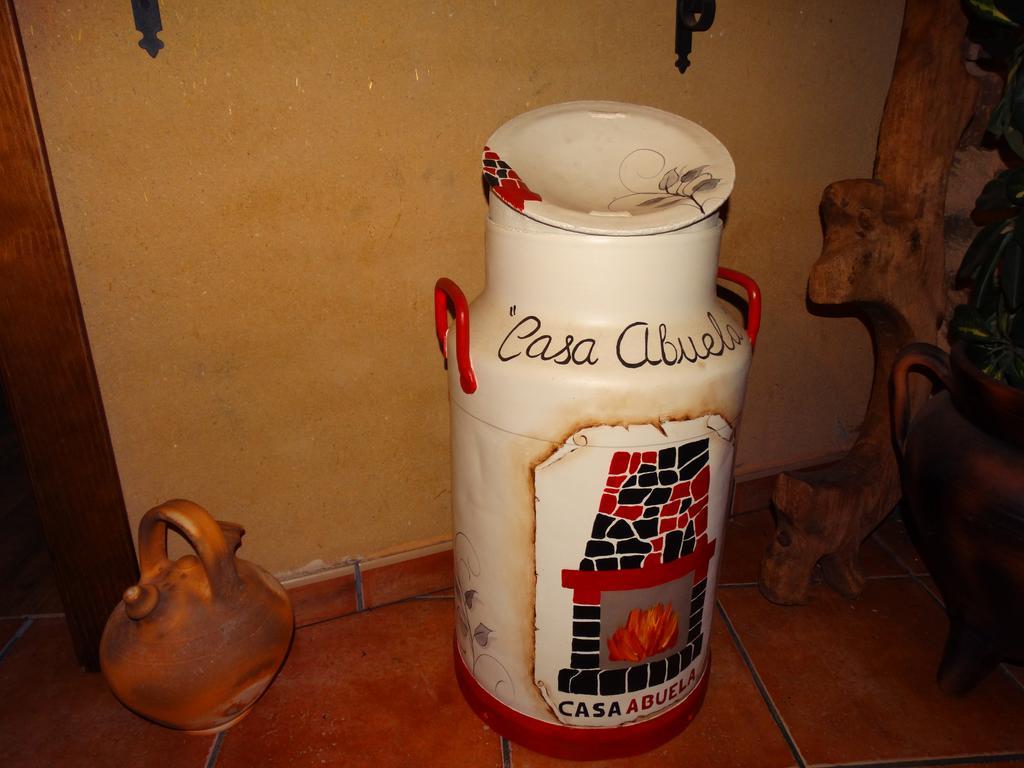 Casa Abuela ★★★ Guest House Grisuela Exterior photo